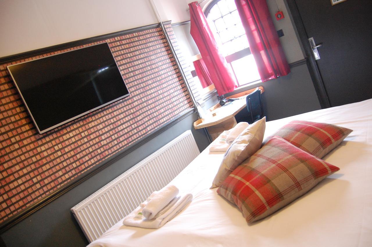 The Pug & Greyhound Hotel Great Glen Стая снимка